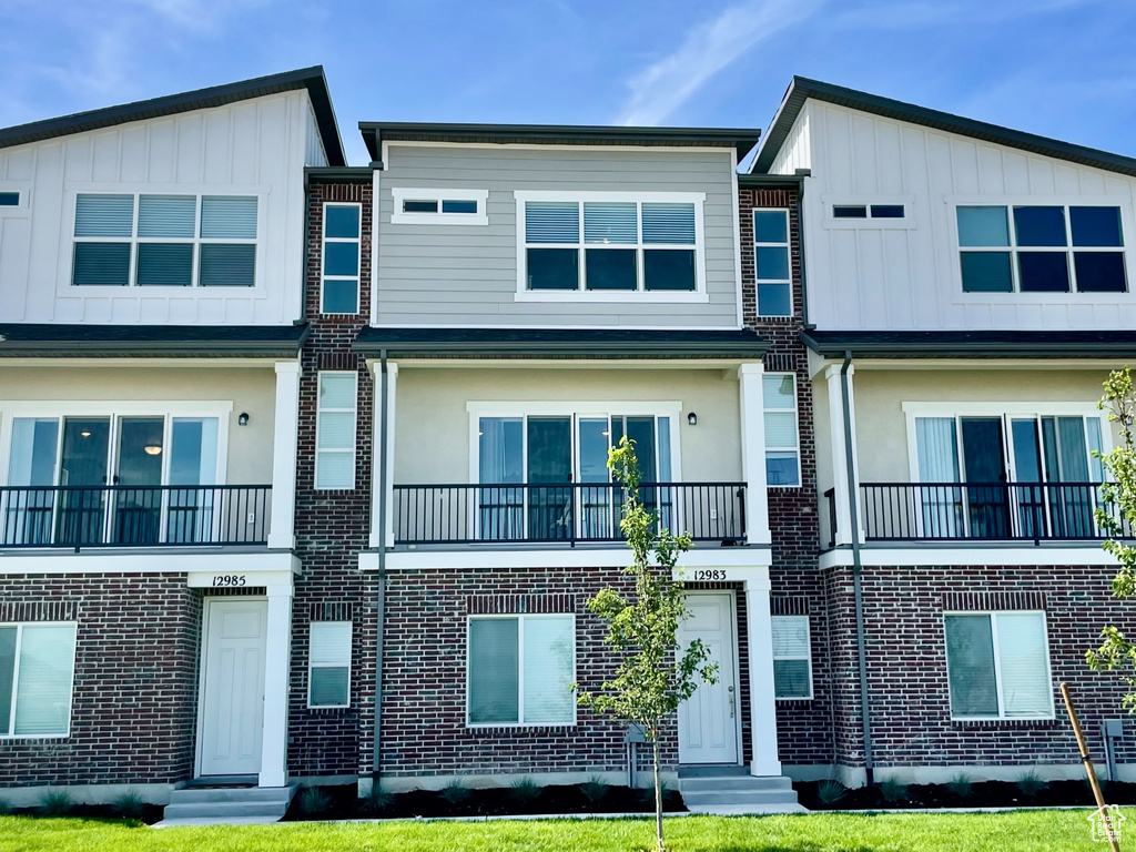 12941 S CORONA ARCH CT #571 Riverton, UT 84096