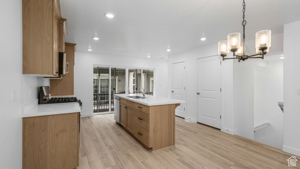 12941 S CORONA ARCH CT #571 Riverton, UT 84096