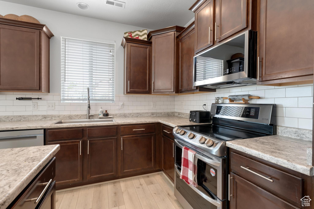 7887 N SAGEBRUSH LN Eagle Mountain, UT 84005