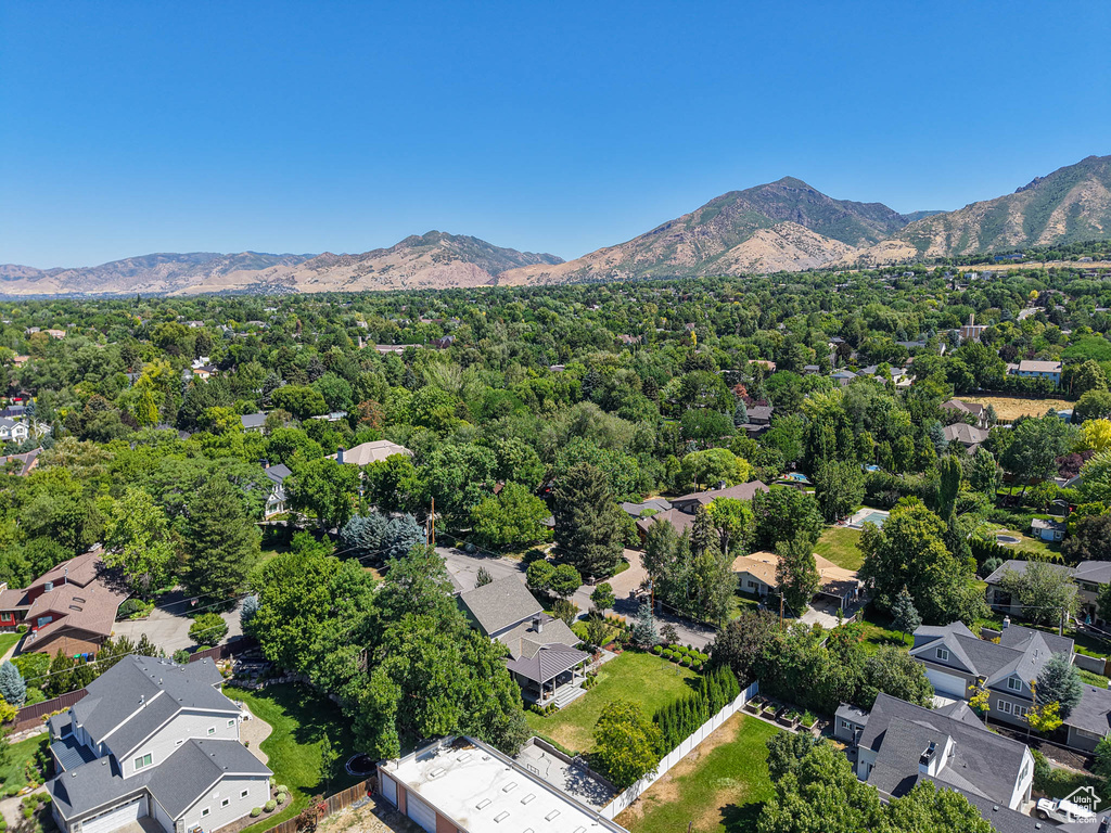 4760 S 2555 E Holladay, UT 84117