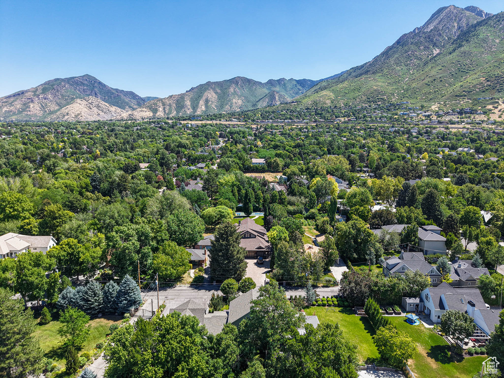4760 S 2555 E Holladay, UT 84117
