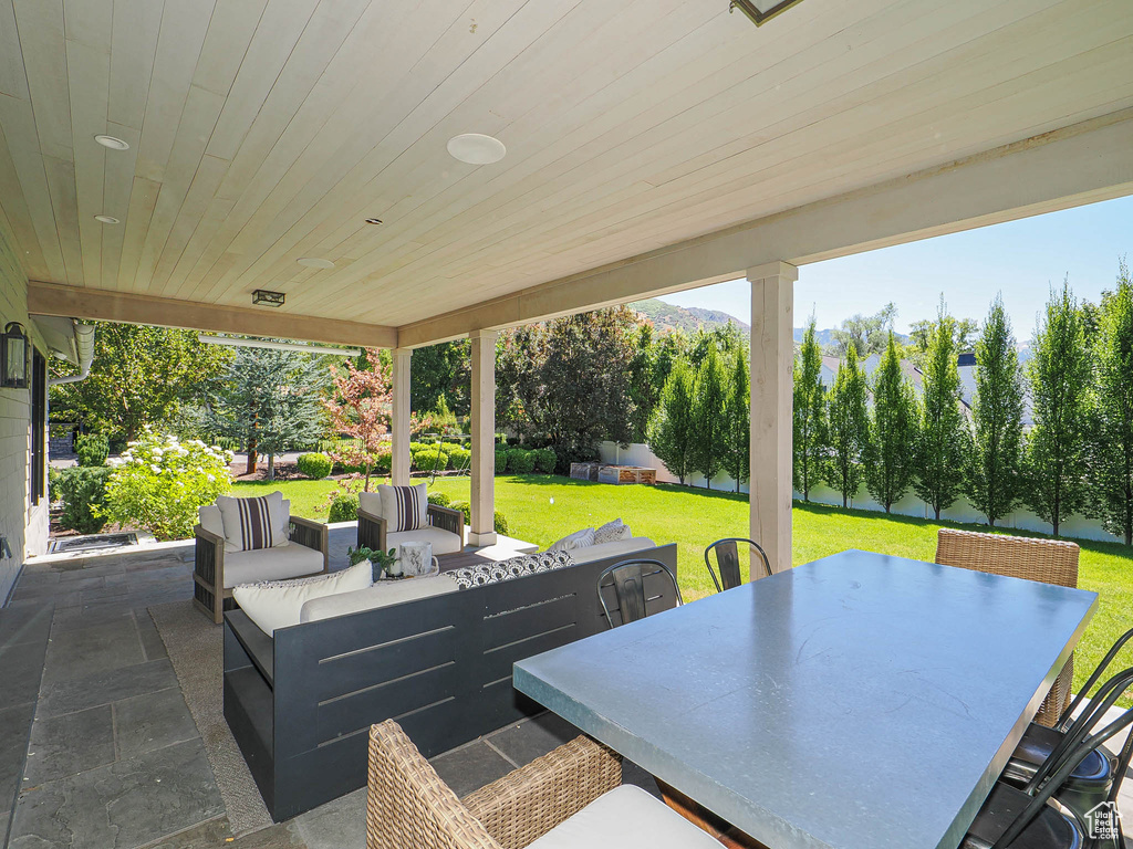 4760 S 2555 E Holladay, UT 84117