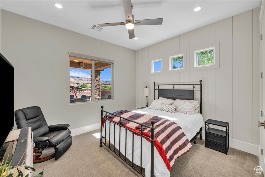 Photo 15 for MLS #2102174 at 470 E Entrada Dr