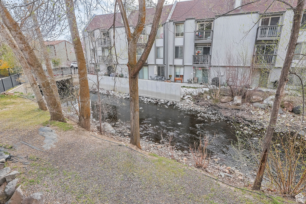 426 E CREEKSIDE CIR #B Murray, UT 84107