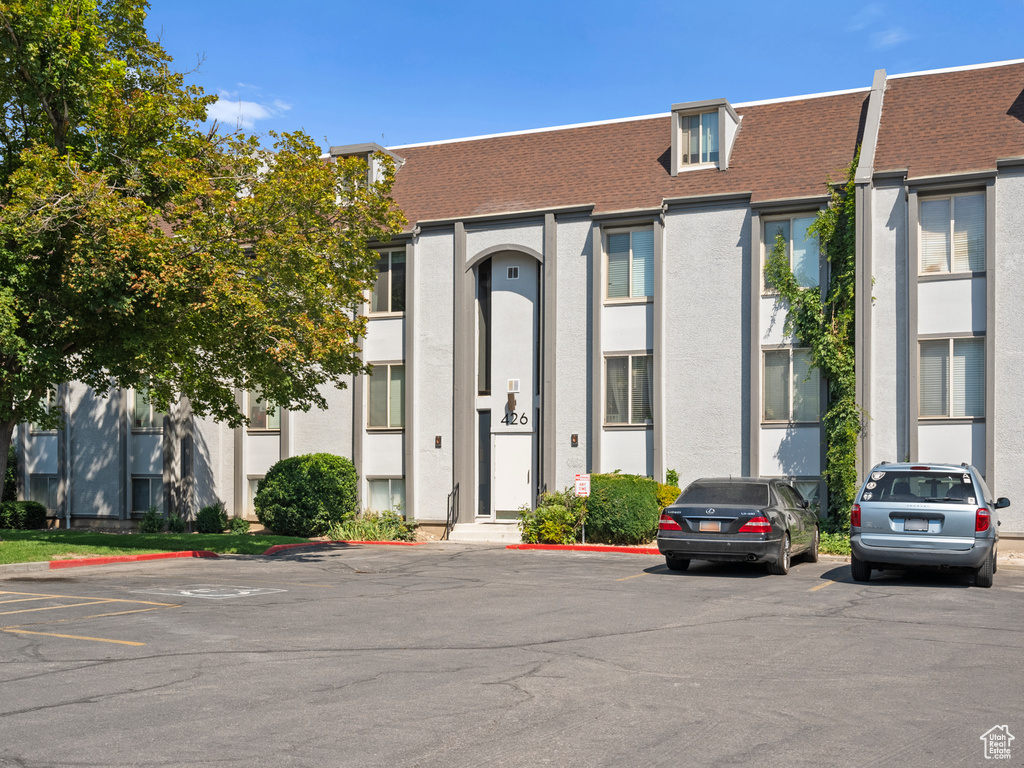 426 E CREEKSIDE CIR #B Murray, UT 84107
