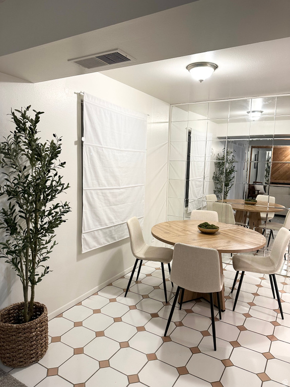 426 E CREEKSIDE CIR #B Murray, UT 84107