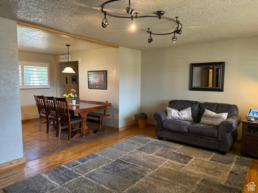 4540 S 1975 W Roy, UT 84067