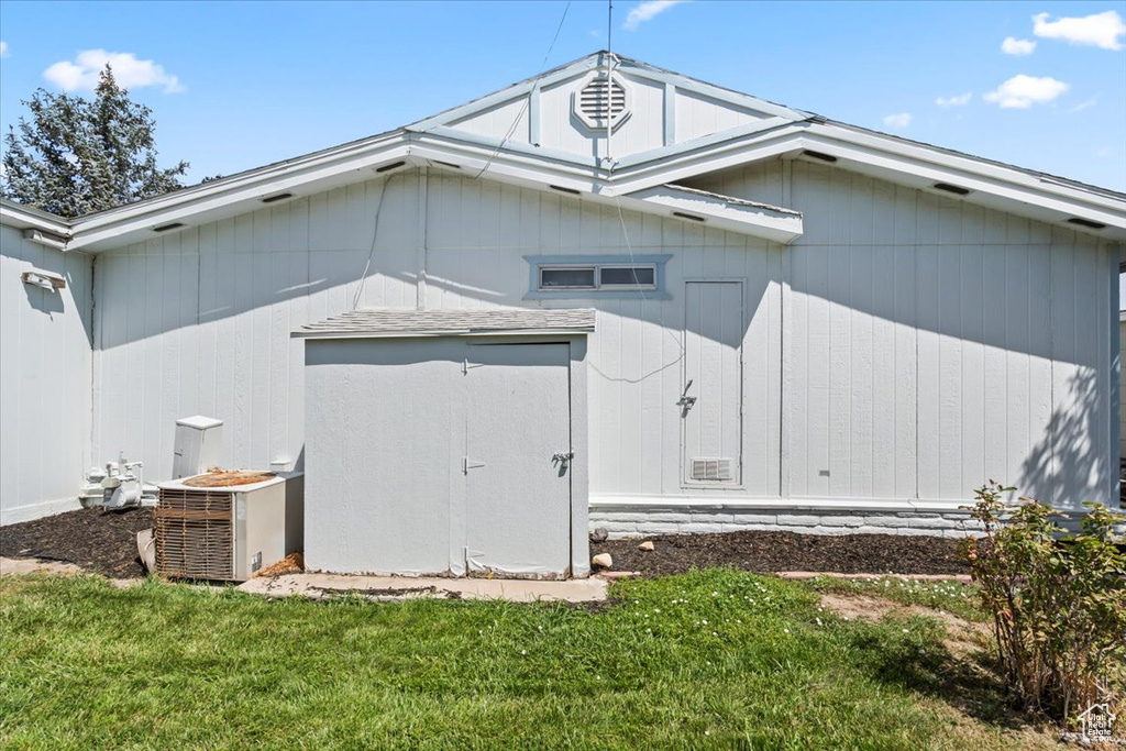 89 W EVENING STAR WAY Sandy, UT 84070
