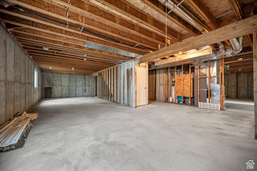 5615 S 1075 E South Ogden, UT 84405