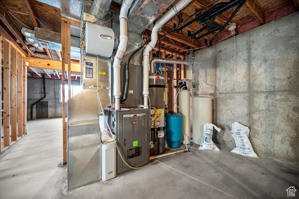 5615 S 1075 E South Ogden, UT 84405