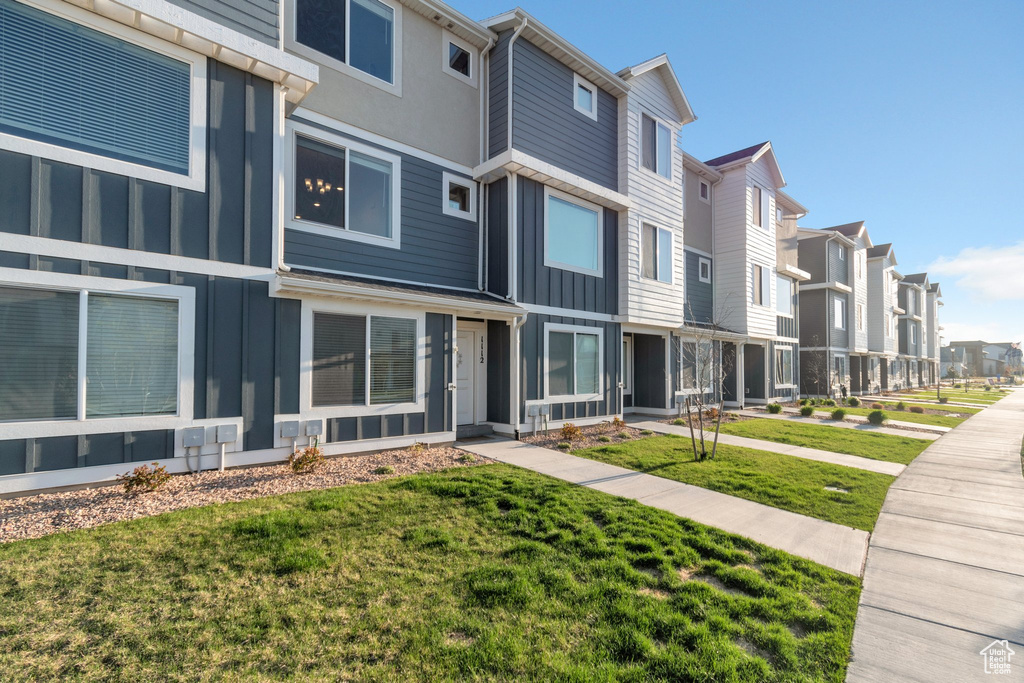 1112 E YARD ROW Saratoga Springs, UT 84045