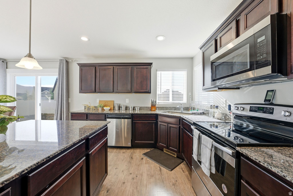 636 E MOUNT DUTTON WAY Eagle Mountain, UT 84005