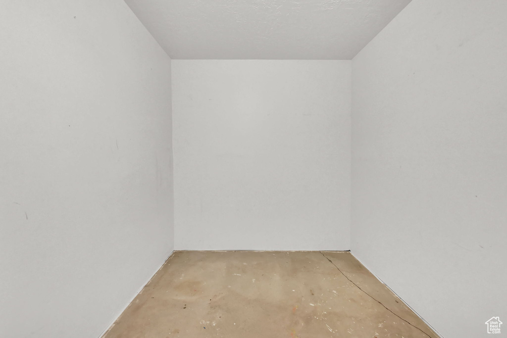 7911 S 2250 E South Weber, UT 84405