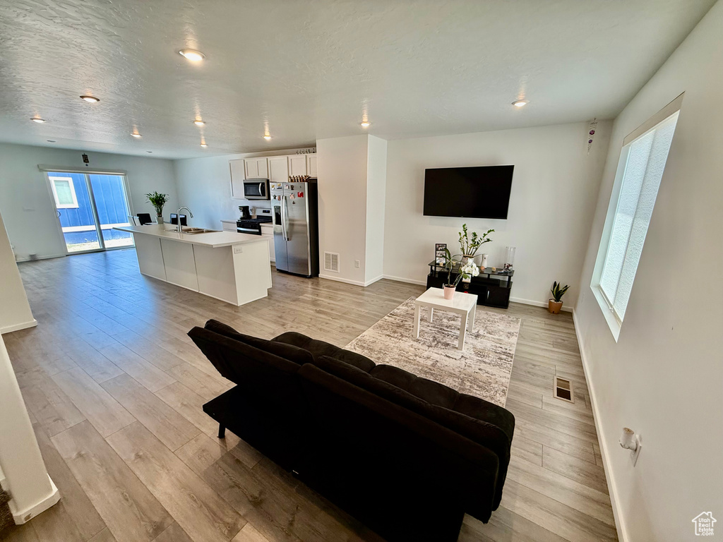 1934 N TEN HENS AVE #1140 Tooele, UT 84074