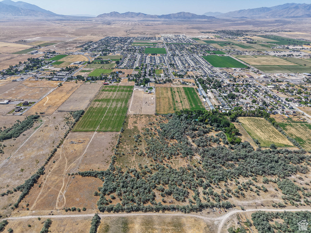 697 E MAIN ST Grantsville, UT 84029
