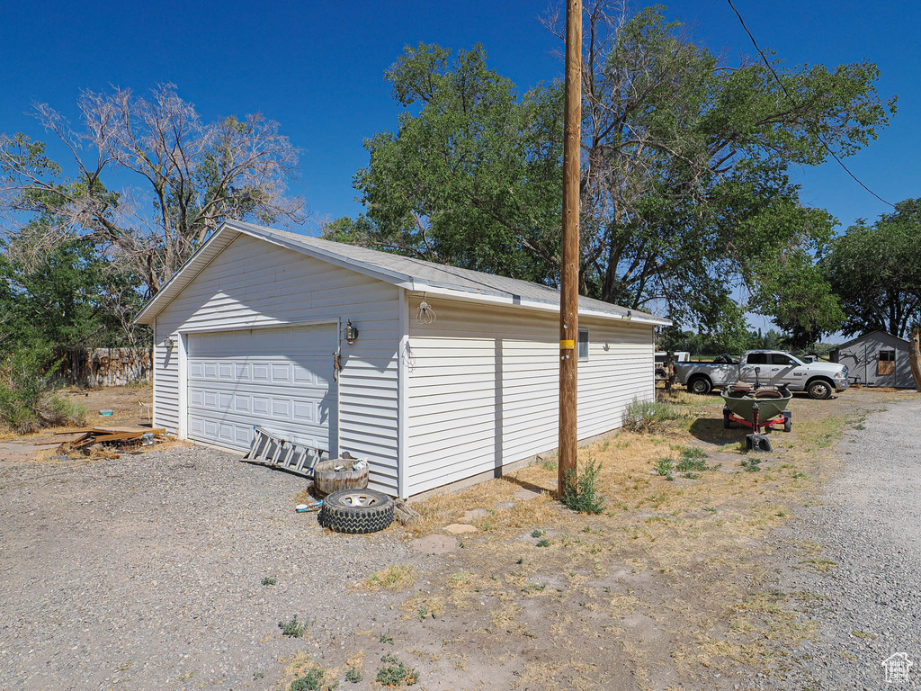 697 E MAIN ST Grantsville, UT 84029