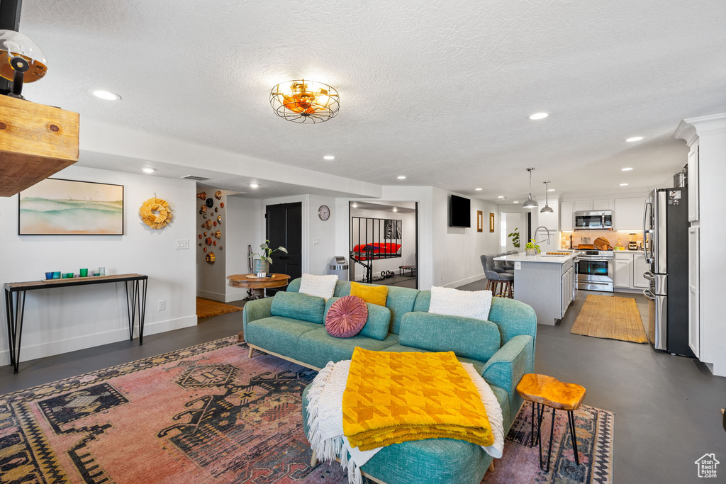 1027 W SEASONS VIEW COURT CT Lehi, UT 84043