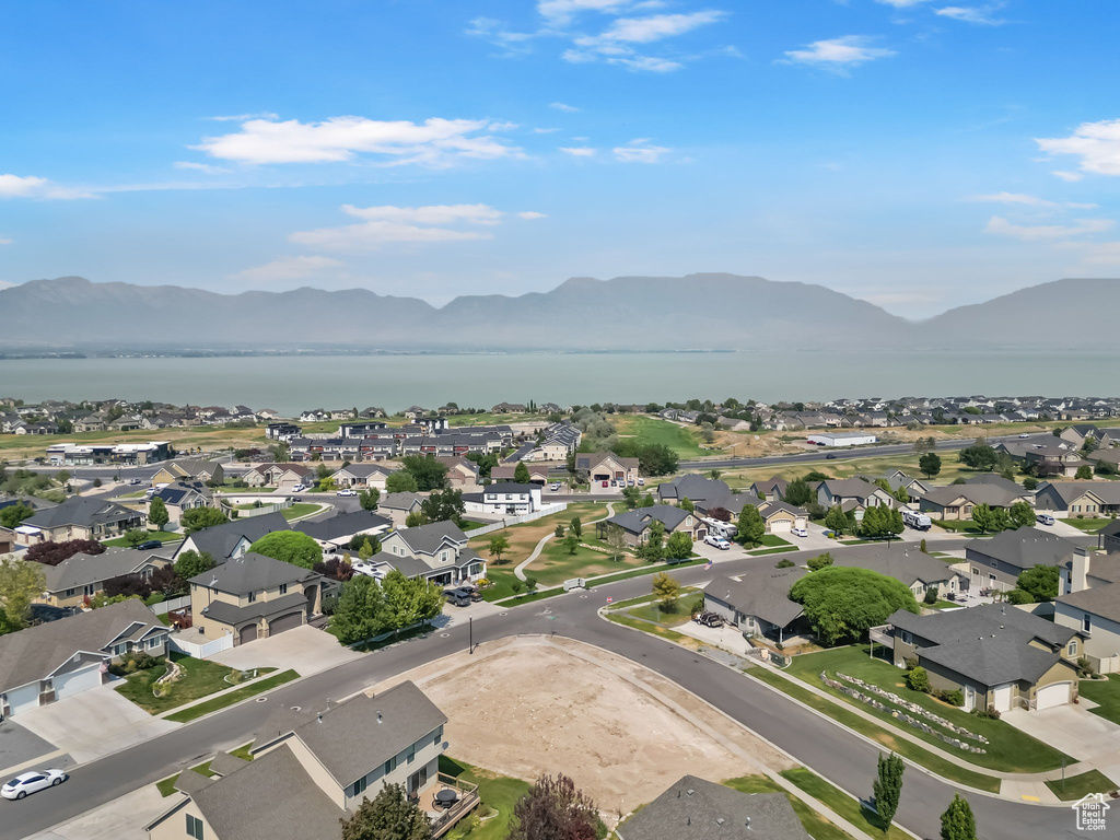 127 W HONEYSUCKLE DR Saratoga Springs, UT 84045