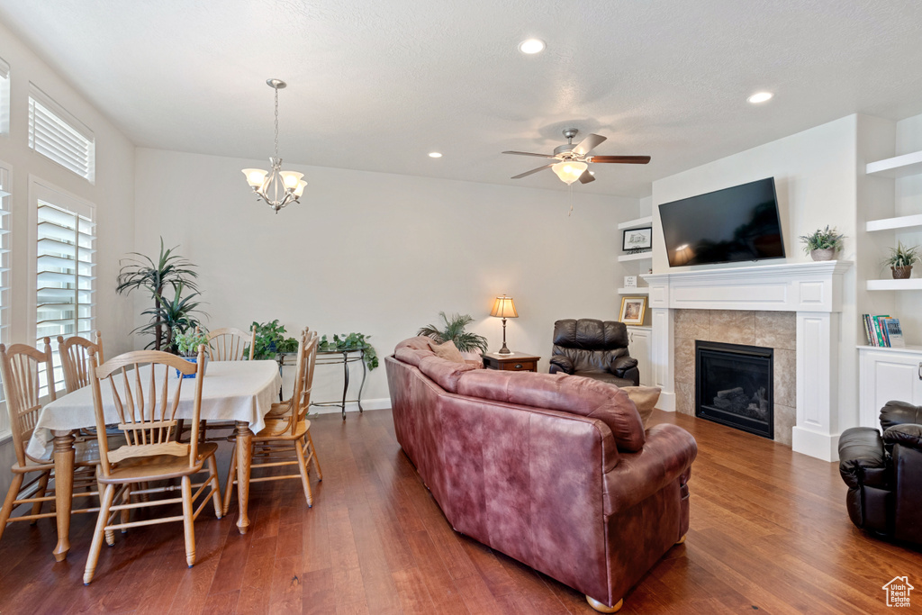 Photo 7 for MLS #2102245 at 2113 W Autumn Dr