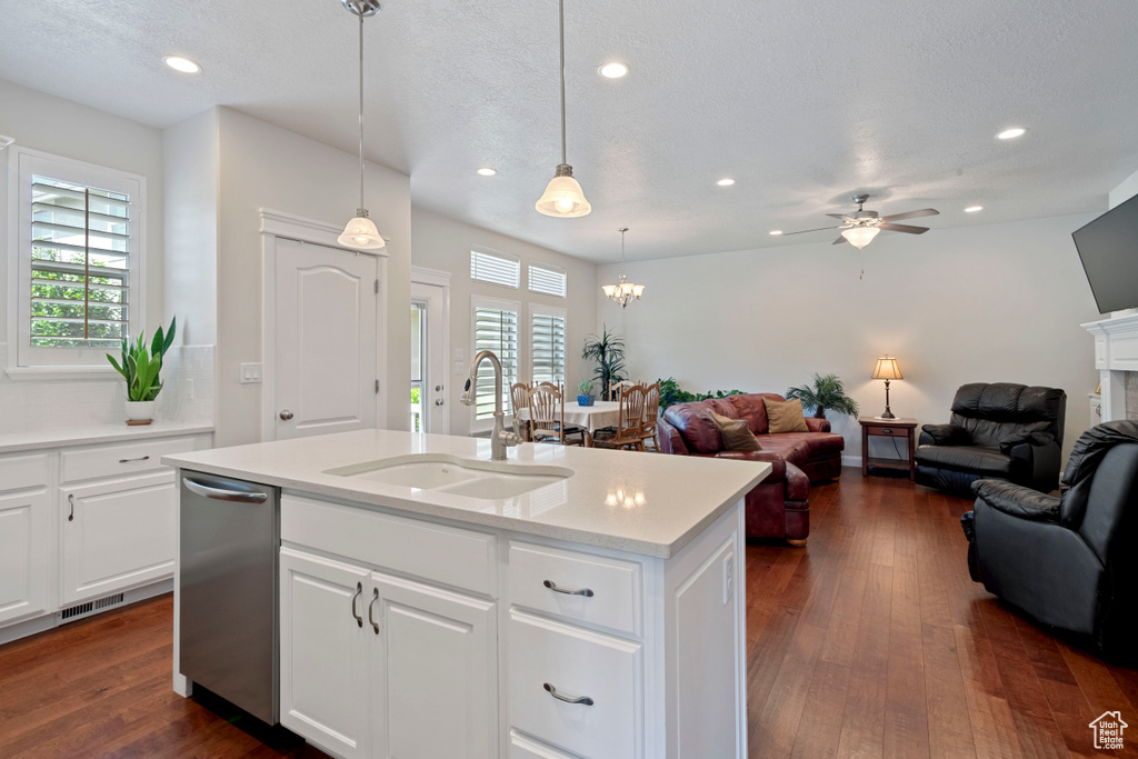 Photo 6 for MLS #2102245 at 2113 W Autumn Dr