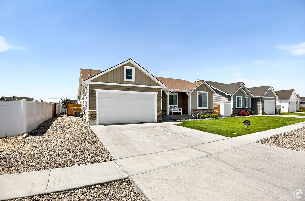 5033 JAKE AVE , ID 83202