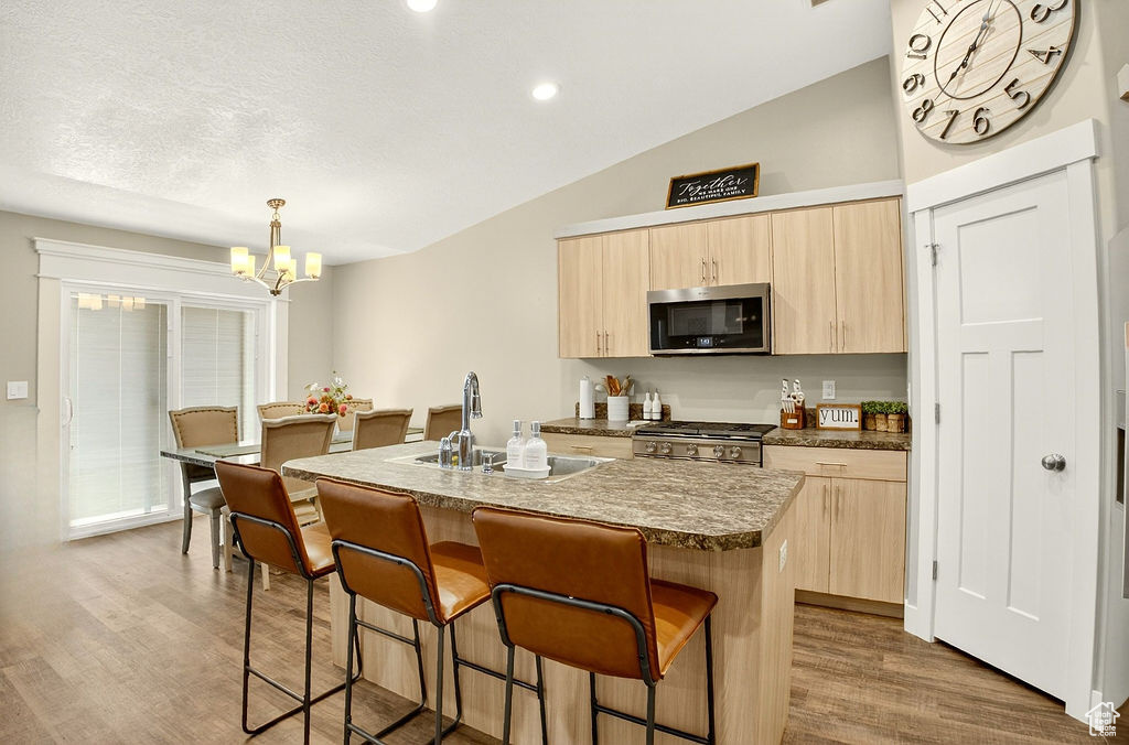 5033 JAKE AVE , ID 83202