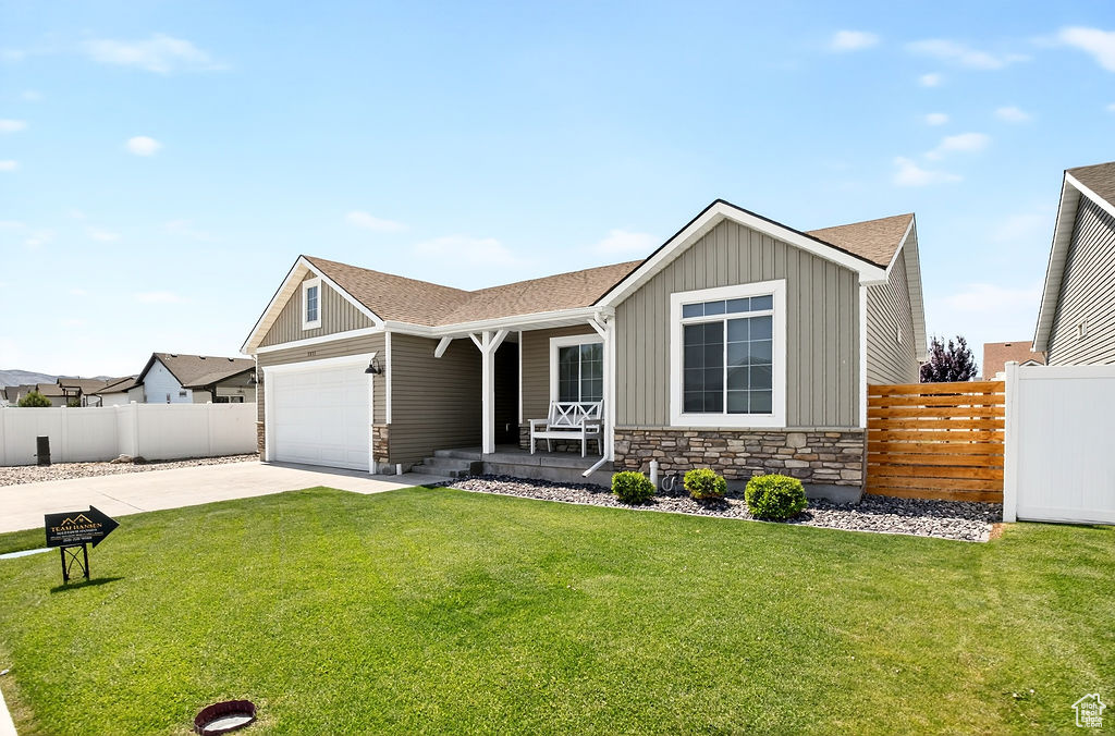 5033 JAKE AVE , ID 83202