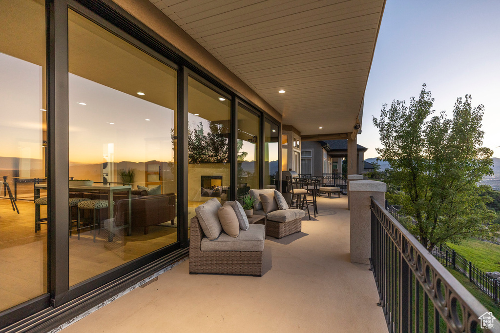 1627 E ROLLING GREEN DR Draper, UT 84020