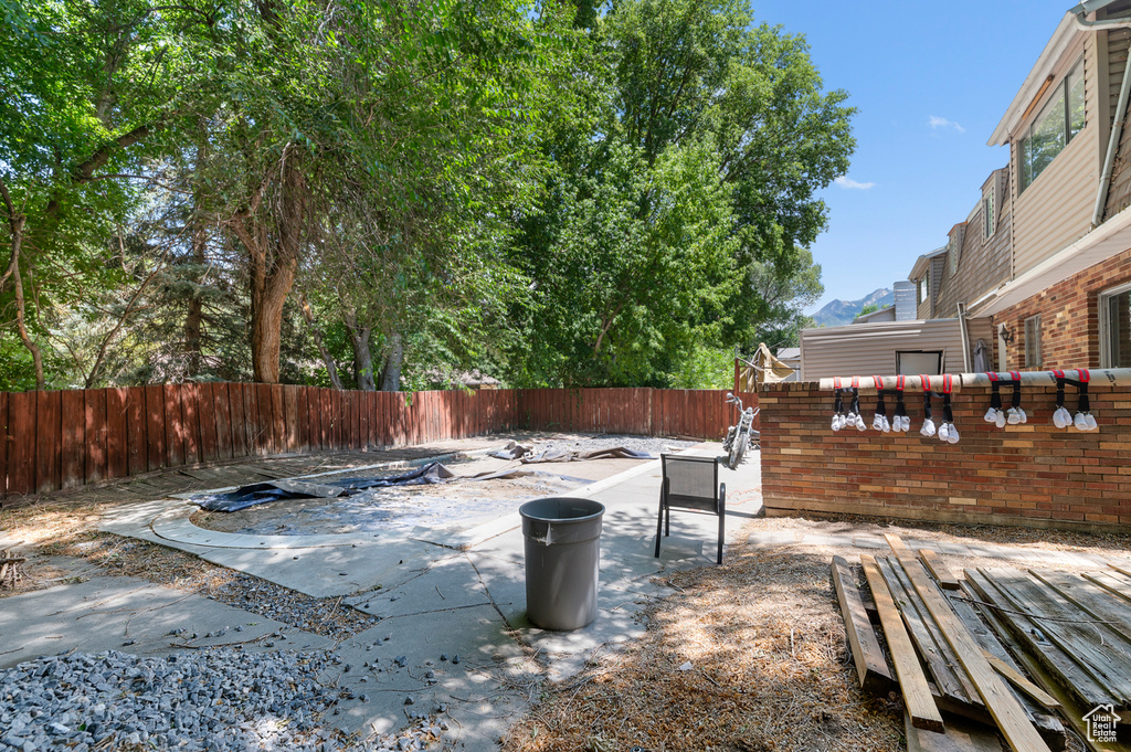 1243 E SIESTA DR Cottonwood Heights, UT 84093