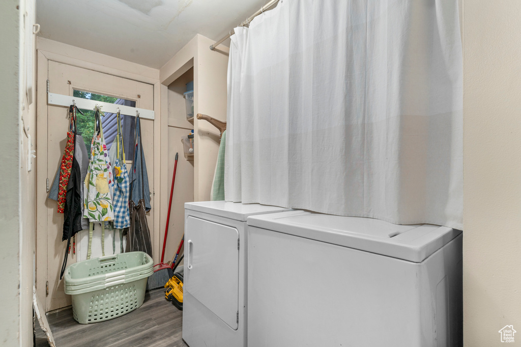 Photo 30 for MLS #2102263 at 1243 E Siesta Dr