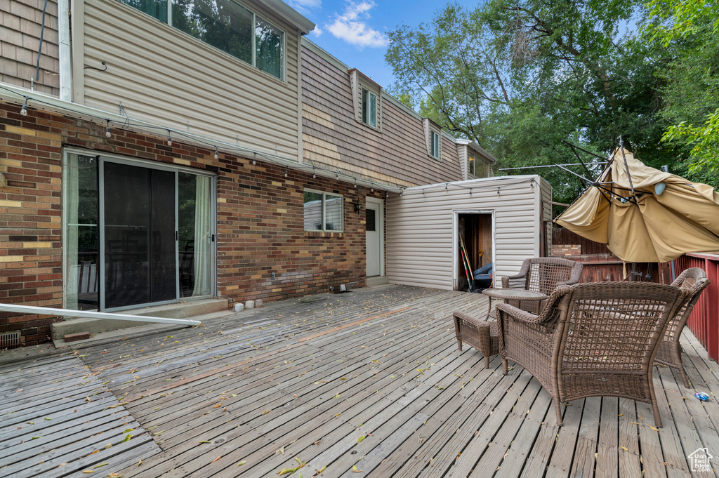 Photo 35 for MLS #2102263 at 1243 E Siesta Dr