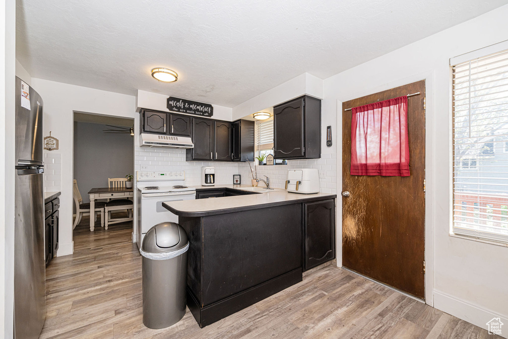 1371 E 5800 S South Ogden, UT 84405
