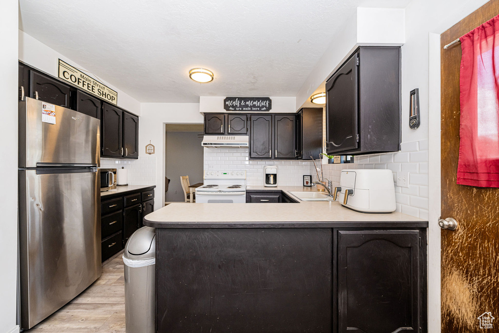 1371 E 5800 S South Ogden, UT 84405