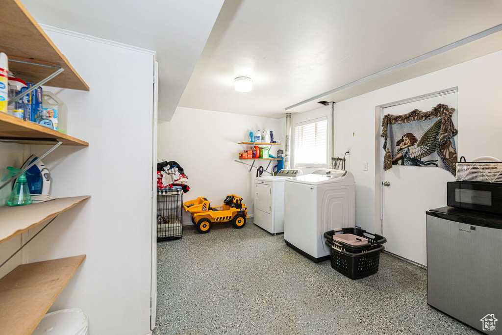 1371 E 5800 S South Ogden, UT 84405