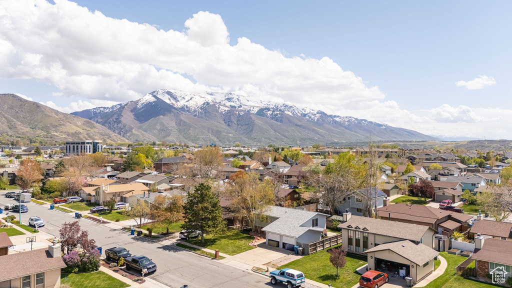 1371 E 5800 S South Ogden, UT 84405