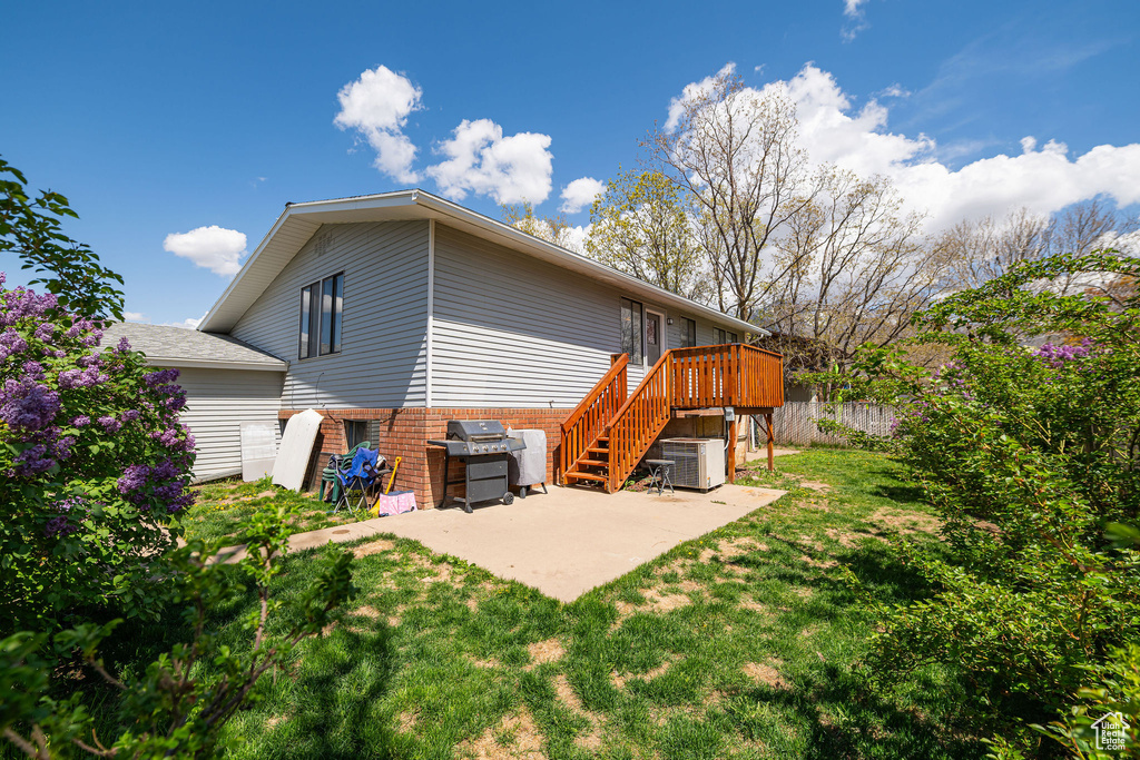 1371 E 5800 S South Ogden, UT 84405