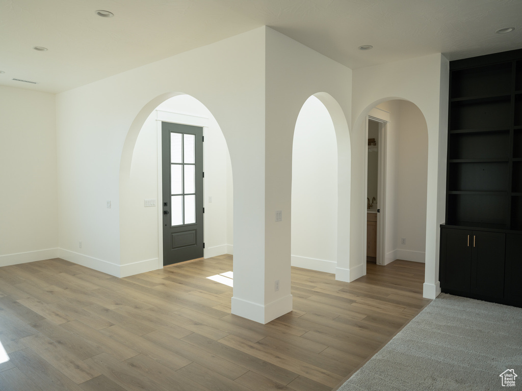 Photo 7 for MLS #2102280 at 1029 S Seminole Way