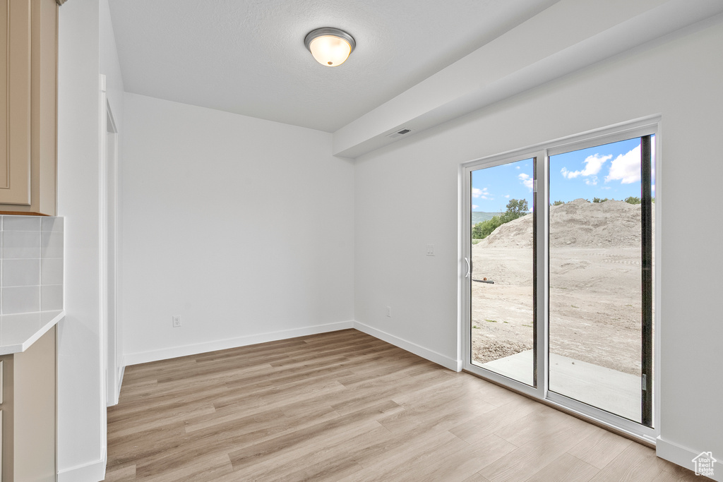Photo 13 for MLS #2102281 at 1076 W Audrey Ln #18