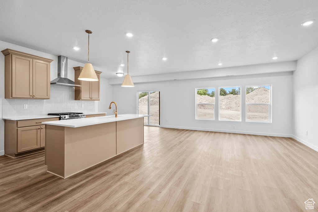 Photo 10 for MLS #2102281 at 1076 W Audrey Ln #18
