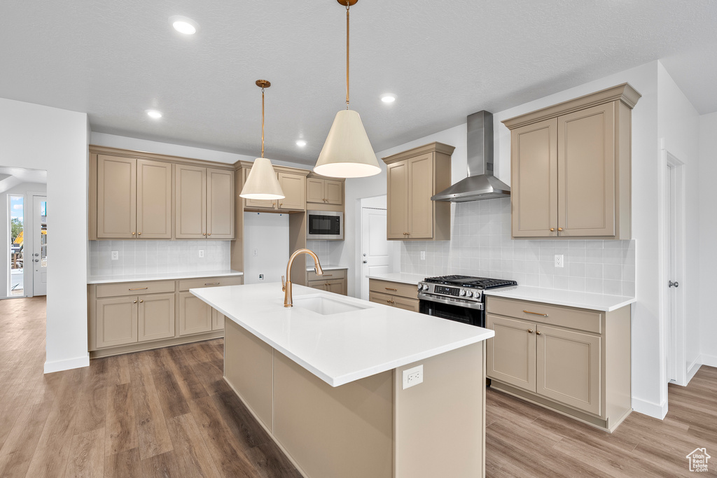 Photo 4 for MLS #2102281 at 1076 W Audrey Ln #18