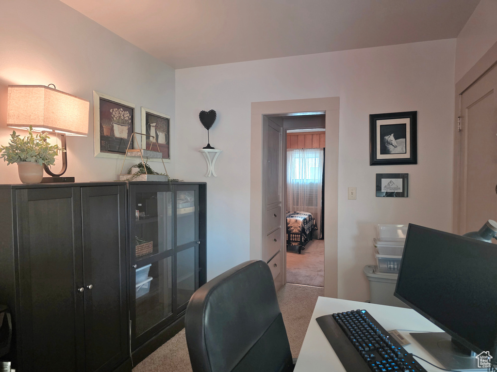 Photo 17 for MLS #2102285 at 240 N Carbon Ave