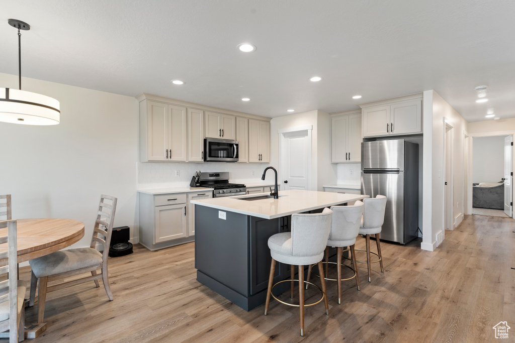 5478 W 3750 S Hooper, UT 84315