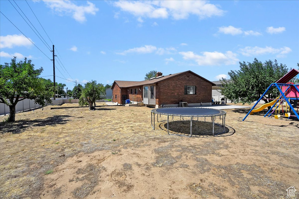 626 W 800 ST Clinton, UT 84015