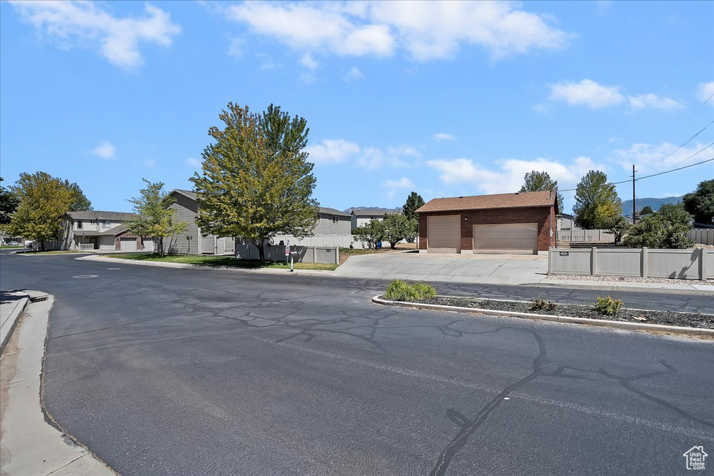 626 W 800 ST Clinton, UT 84015