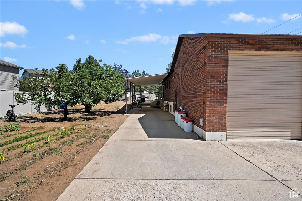 626 W 800 ST Clinton, UT 84015