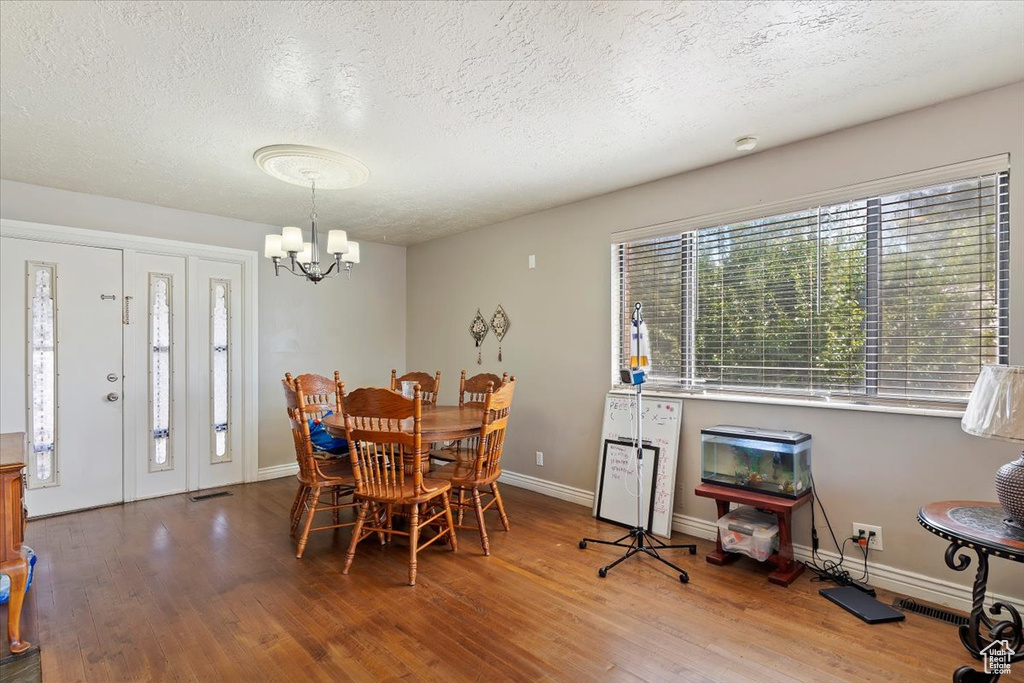 626 W 800 ST Clinton, UT 84015