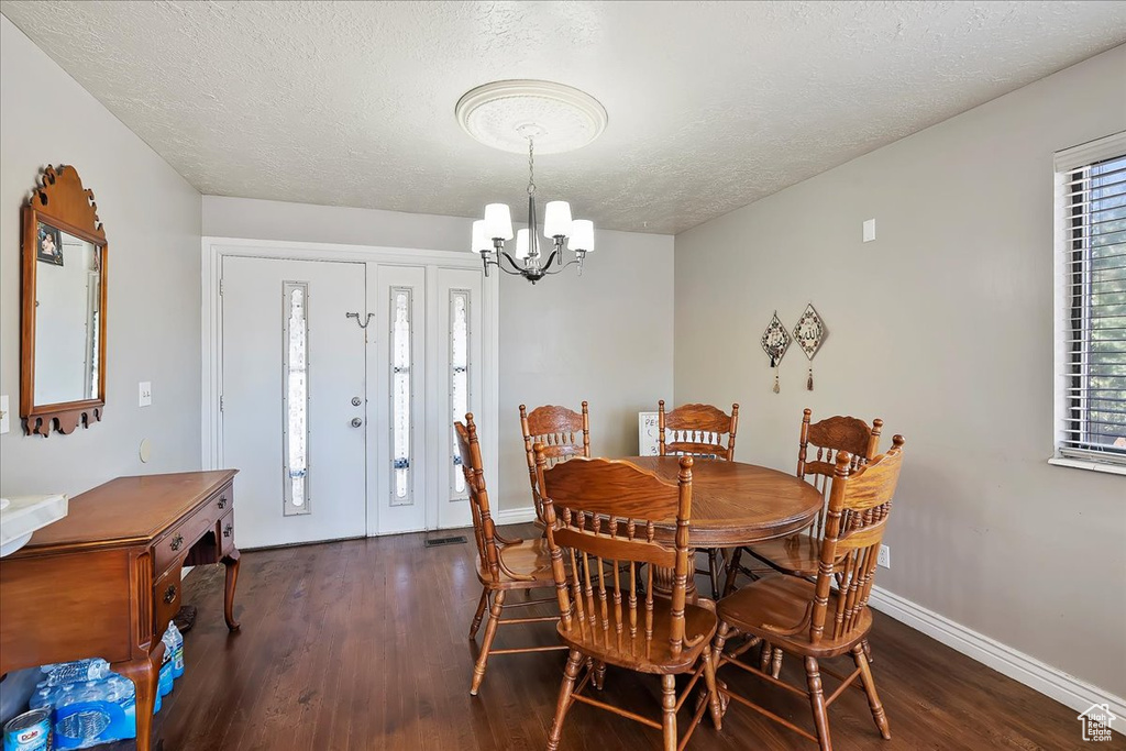 626 W 800 ST Clinton, UT 84015