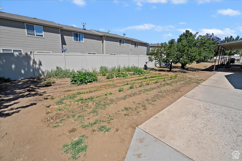 626 W 800 ST Clinton, UT 84015