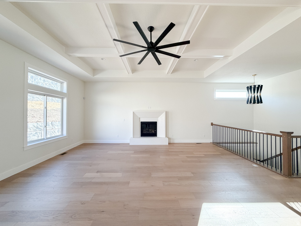 5372 N LOOKOUT CV #117 Lehi, UT 84043