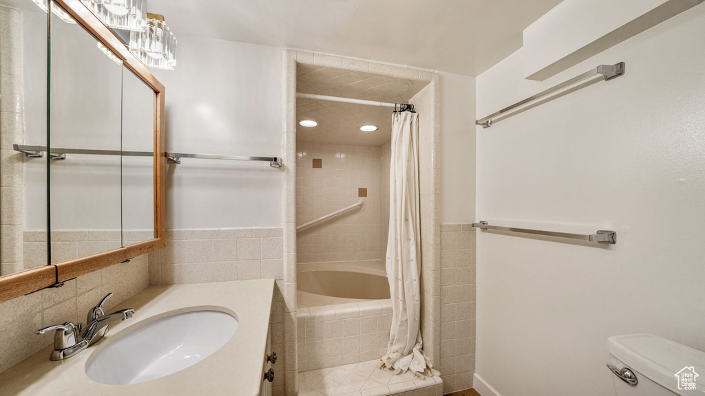 Photo 18 for MLS #2102325 at 1275 E Lavon Dr